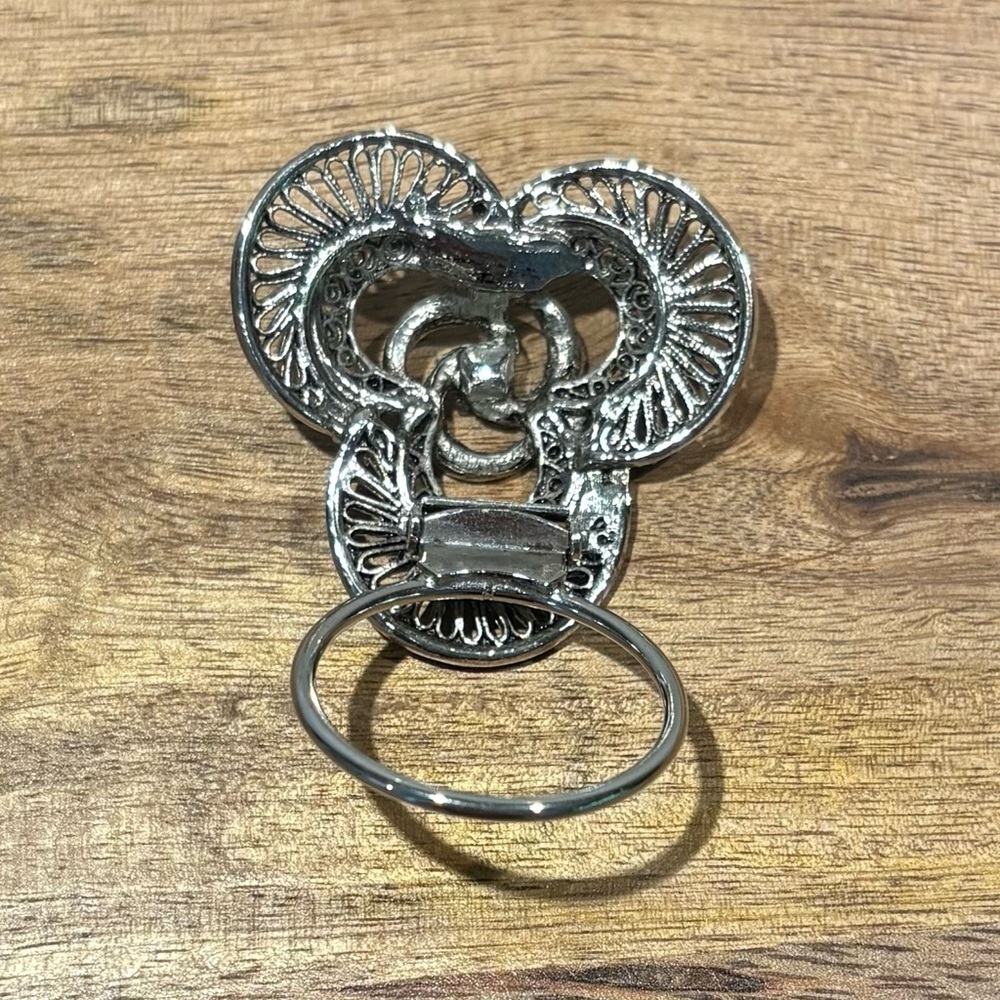 Elegant Silver Tone Filigree Scarf Clip/Slide - Picture 7 of 12